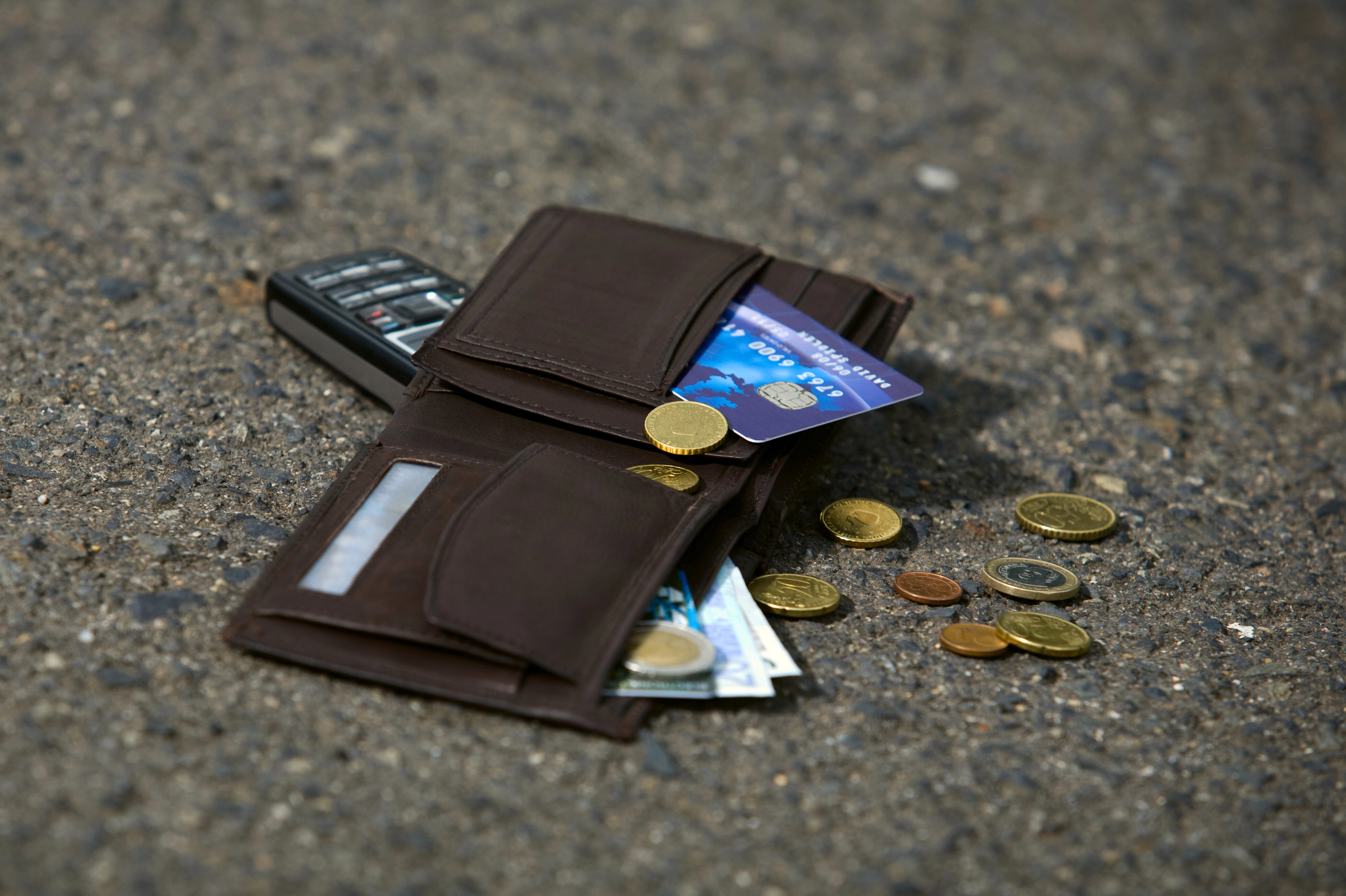 Never lose anything again with Herq - lost and found app